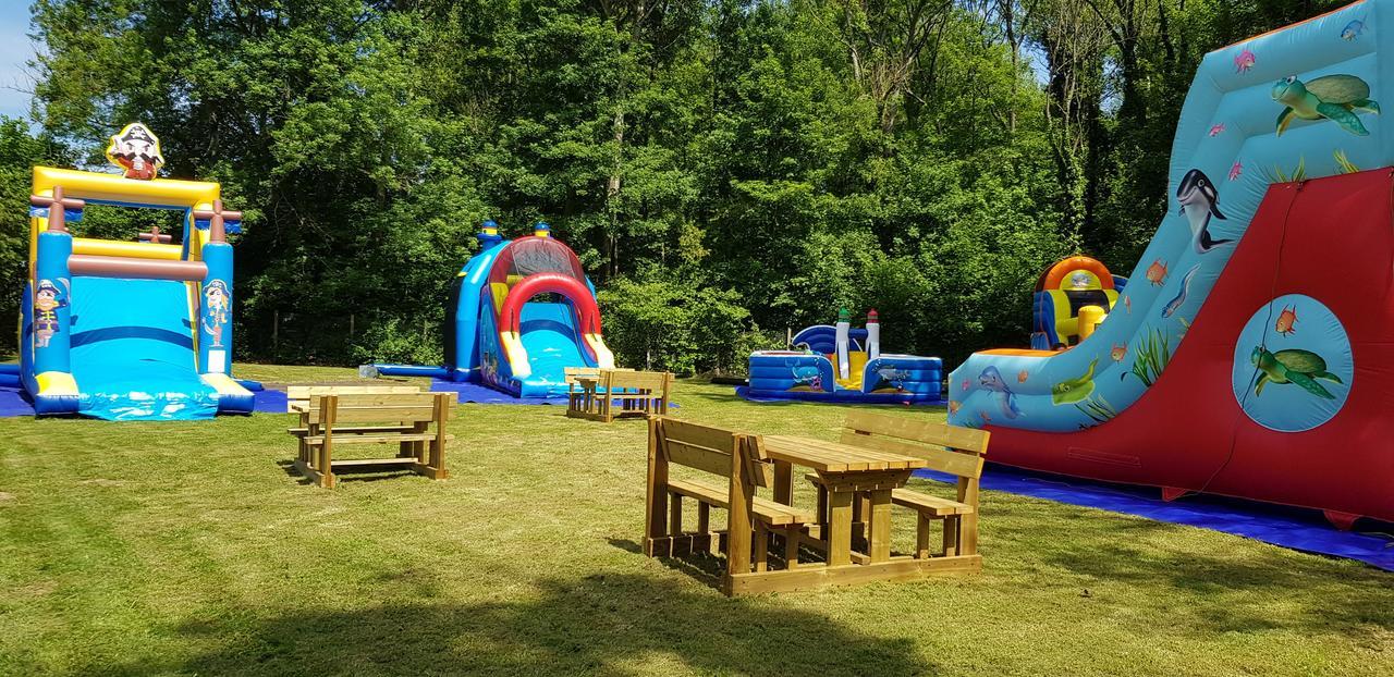 Camping Le Grand Paris Hotel Nesles-la-Vallée Exterior foto